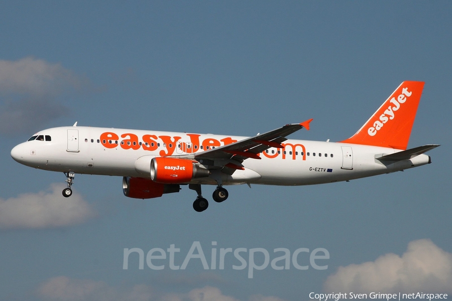 easyJet Airbus A320-214 (G-EZTV) | Photo 19973