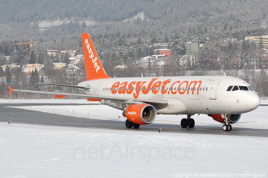 easyJet Airbus A320-214 (G-EZTY) | Photo 113744