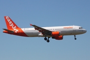 easyJet Airbus A320-214 (G-EZUA) at  Berlin - Schoenefeld, Germany