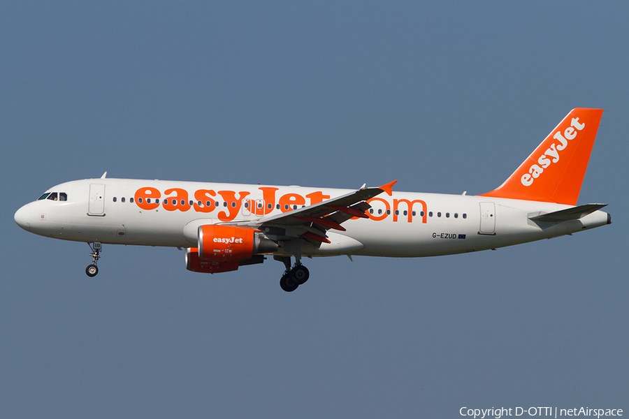 easyJet Airbus A320-214 (G-EZUD) | Photo 507119