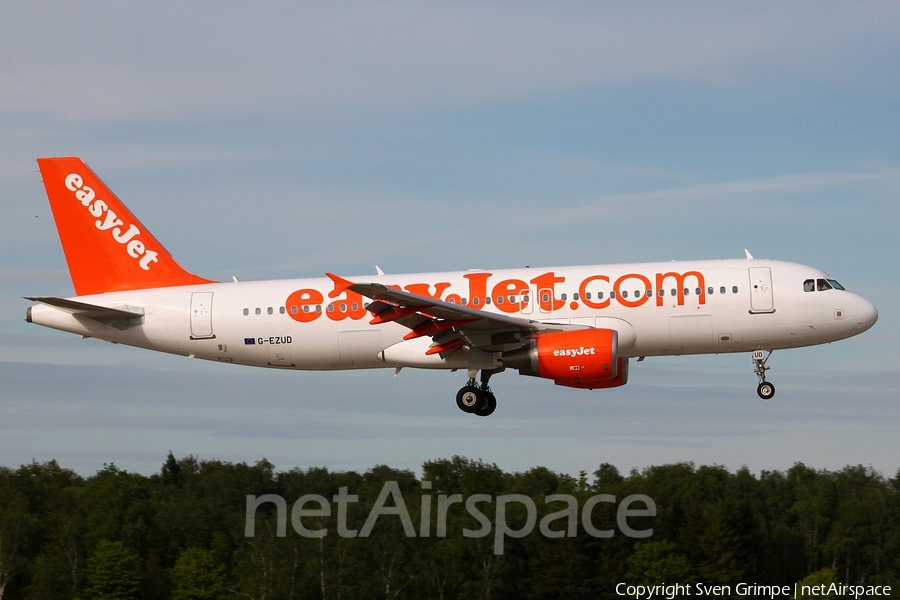 easyJet Airbus A320-214 (G-EZUD) | Photo 19865