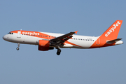 easyJet Airbus A320-214 (G-EZUF) at  Palma De Mallorca - Son San Juan, Spain