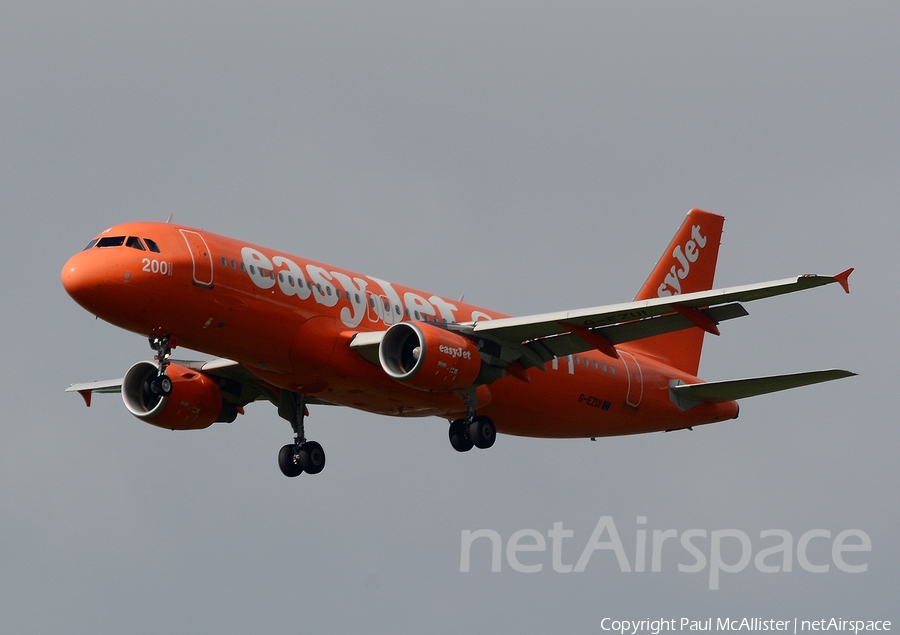 easyJet Airbus A320-214 (G-EZUI) | Photo 163347