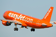 easyJet Airbus A320-214 (G-EZUI) at  Manchester - International (Ringway), United Kingdom