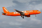 easyJet Airbus A320-214 (G-EZUI) at  Palma De Mallorca - Son San Juan, Spain