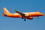 easyJet Airbus A320-214 (G-EZUI) at  Tenerife Sur - Reina Sofia, Spain