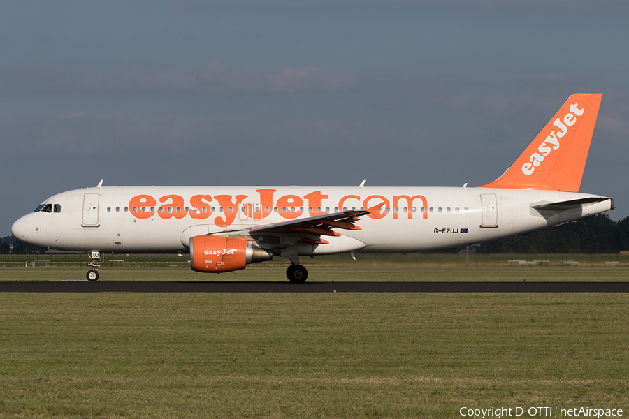 easyJet Airbus A320-214 (G-EZUJ) | Photo 604791