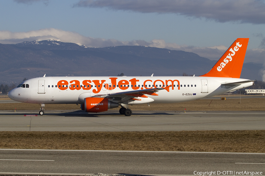 easyJet Airbus A320-214 (G-EZUJ) | Photo 376745