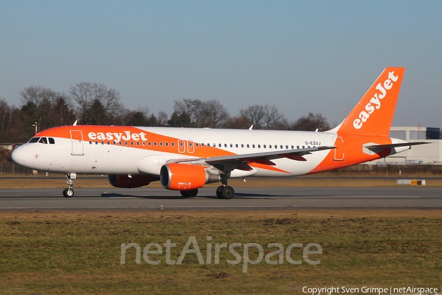 easyJet Airbus A320-214 (G-EZUJ) | Photo 229274