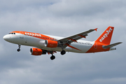 easyJet Airbus A320-214 (G-EZUK) at  London - Gatwick, United Kingdom