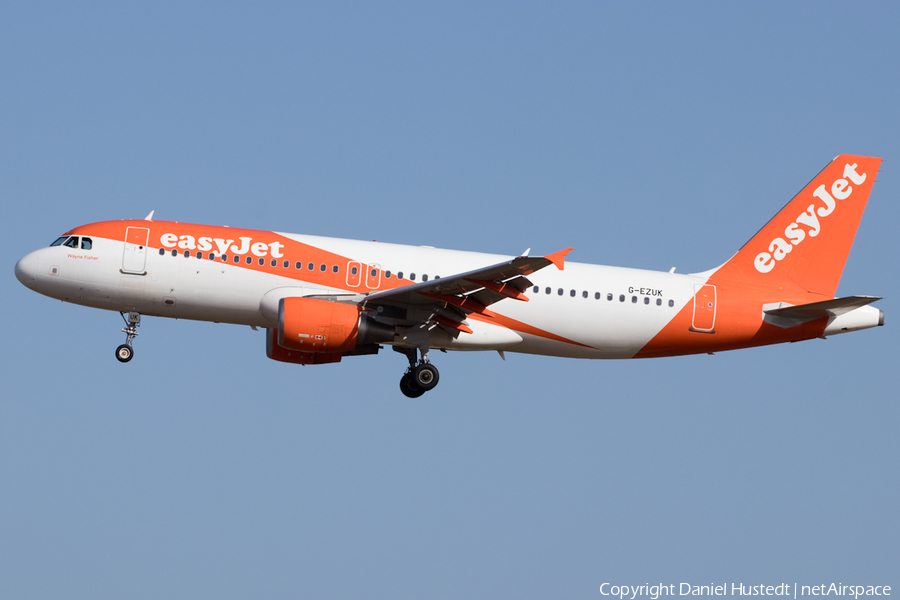 easyJet Airbus A320-214 (G-EZUK) | Photo 536960