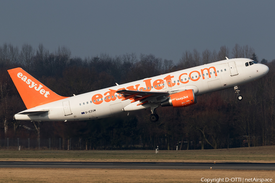 easyJet Airbus A320-214 (G-EZUM) | Photo 144905