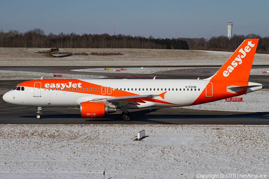 easyJet Airbus A320-214 (G-EZUM) | Photo 224155