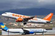 easyJet Airbus A320-214 (G-EZUM) at  Tenerife Sur - Reina Sofia, Spain