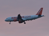 easyJet Airbus A320-214 (G-EZUN) at  Belfast / Aldergrove - International, United Kingdom