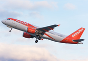 easyJet Airbus A320-214 (G-EZUN) at  Hamburg - Fuhlsbuettel (Helmut Schmidt), Germany