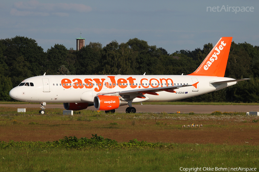 easyJet Airbus A320-214 (G-EZUO) | Photo 38760