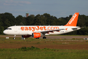 easyJet Airbus A320-214 (G-EZUO) at  Hamburg - Fuhlsbuettel (Helmut Schmidt), Germany