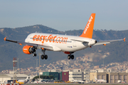 easyJet Airbus A320-214 (G-EZUR) at  Barcelona - El Prat, Spain