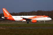 easyJet Airbus A320-214 (G-EZUR) at  Hamburg - Fuhlsbuettel (Helmut Schmidt), Germany