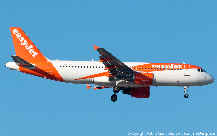 easyJet Airbus A320-214 (G-EZUR) | Photo 339762