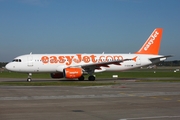 easyJet Airbus A320-214 (G-EZUS) at  Hamburg - Fuhlsbuettel (Helmut Schmidt), Germany