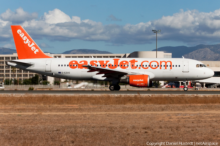 easyJet Airbus A320-214 (G-EZUS) | Photo 489091
