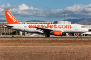 easyJet Airbus A320-214 (G-EZUS) at  Palma De Mallorca - Son San Juan, Spain