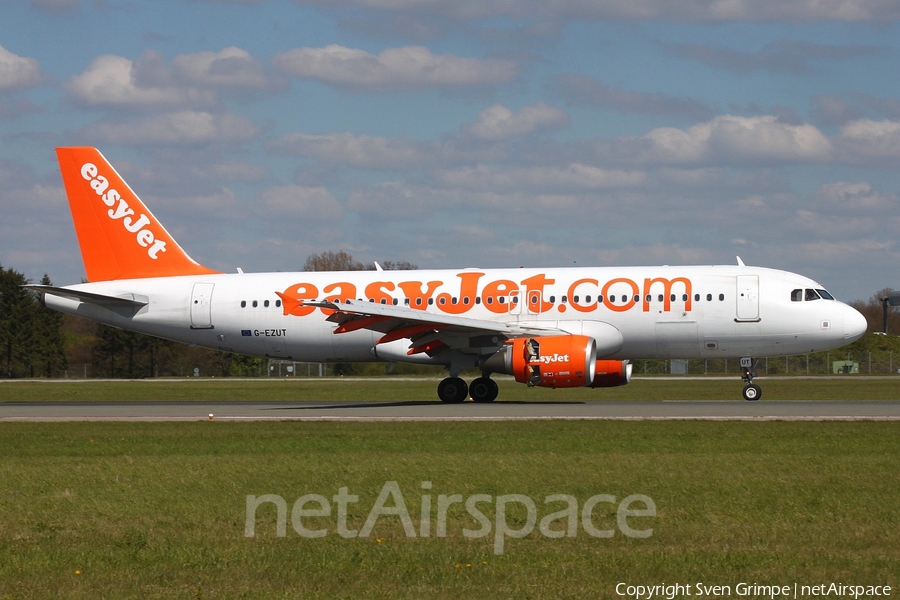 easyJet Airbus A320-214 (G-EZUT) | Photo 189173