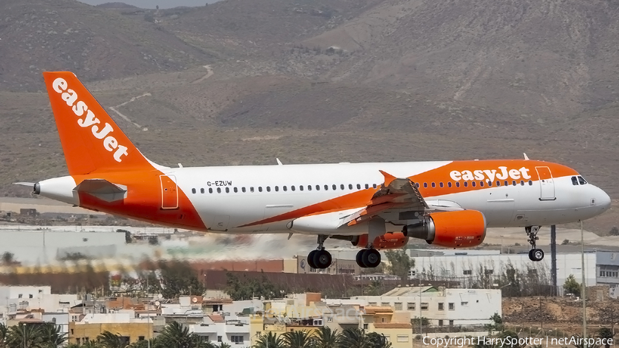 easyJet Airbus A320-214 (G-EZUW) | Photo 332152