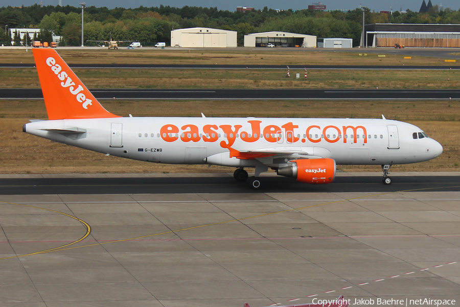 easyJet Airbus A320-214 (G-EZWB) | Photo 264373