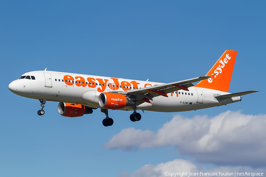 easyJet Airbus A320-214 (G-EZWC) | Photo 156632