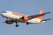 easyJet Airbus A320-214 (G-EZWC) at  Barcelona - El Prat, Spain