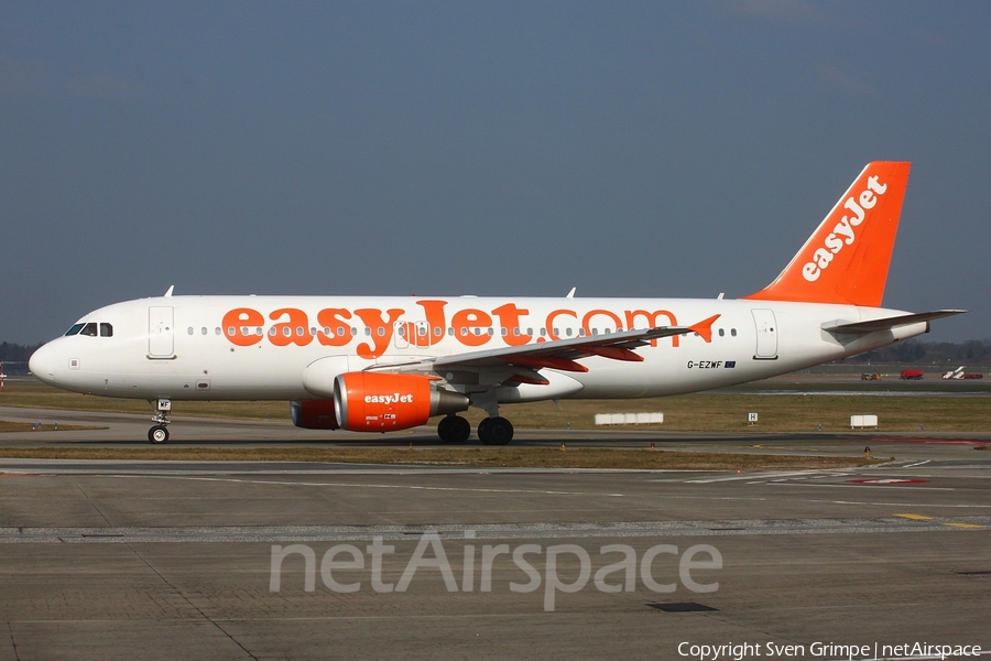 easyJet Airbus A320-214 (G-EZWF) | Photo 70633