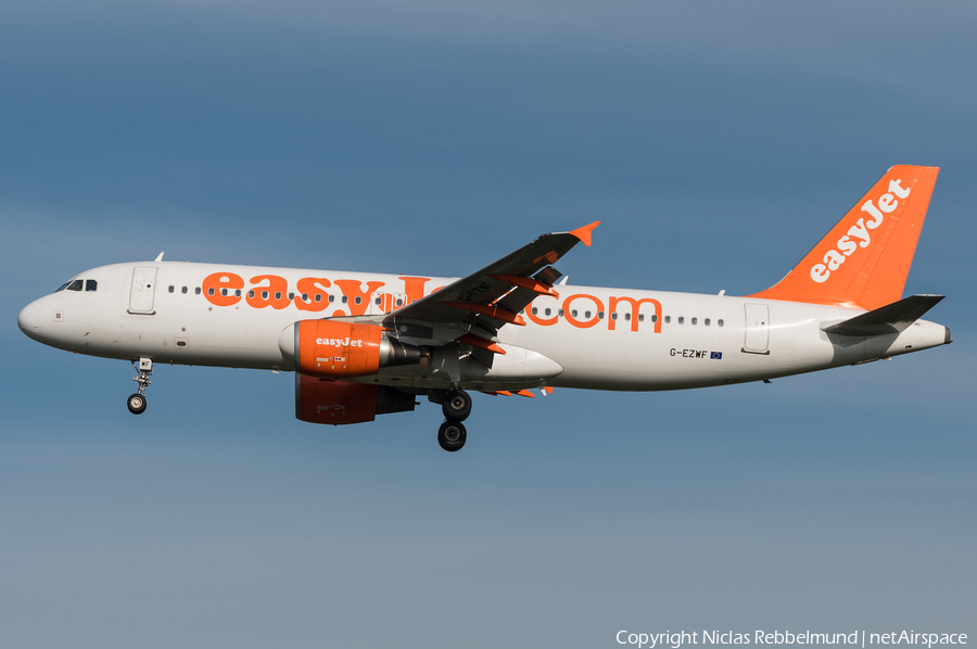 easyJet Airbus A320-214 (G-EZWF) | Photo 264443