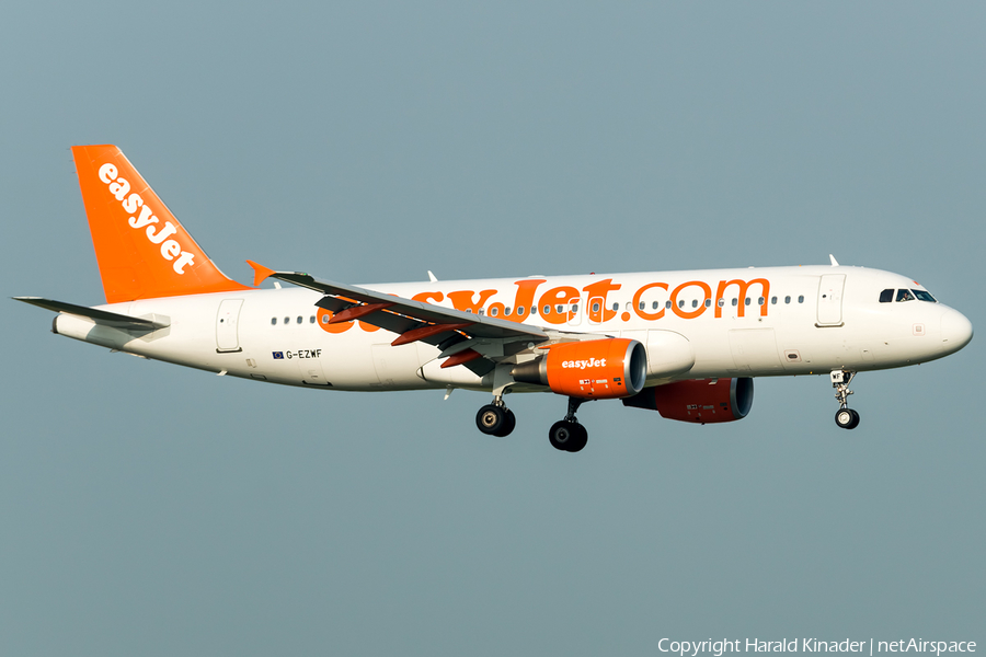 easyJet Airbus A320-214 (G-EZWF) | Photo 301290