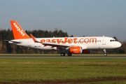 easyJet Airbus A320-214 (G-EZWG) at  Hamburg - Fuhlsbuettel (Helmut Schmidt), Germany