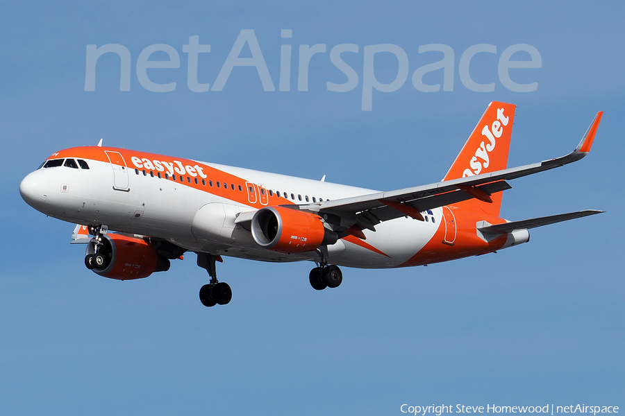 easyJet Airbus A320-214 (G-EZWH) | Photo 153814