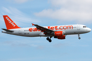 easyJet Airbus A320-214 (G-EZWI) at  Copenhagen - Kastrup, Denmark