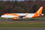 easyJet Airbus A320-214 (G-EZWI) at  Hamburg - Fuhlsbuettel (Helmut Schmidt), Germany