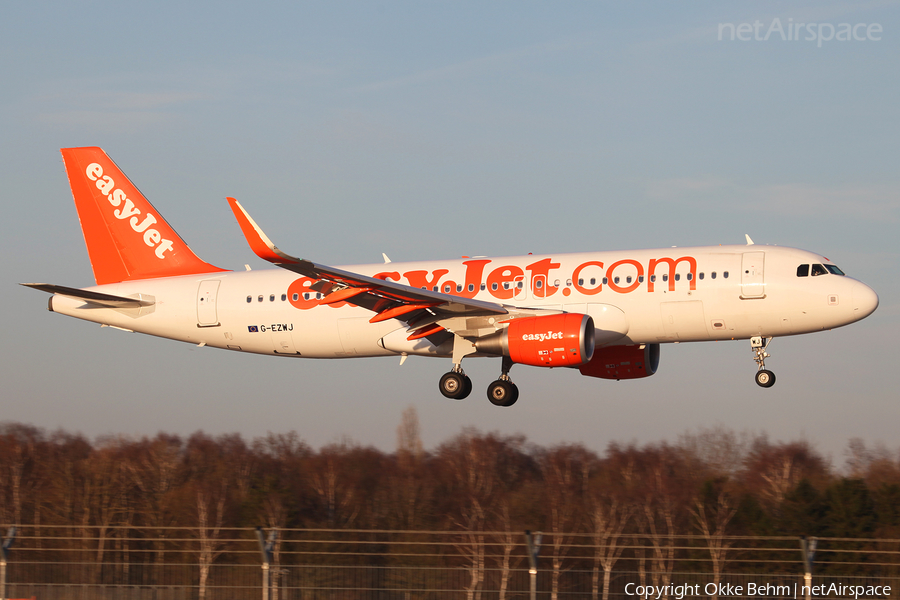easyJet Airbus A320-214 (G-EZWJ) | Photo 69478