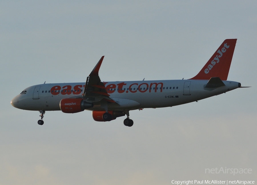 easyJet Airbus A320-214 (G-EZWL) | Photo 71296