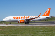 easyJet Airbus A320-214 (G-EZWL) at  Lisbon - Portela, Portugal