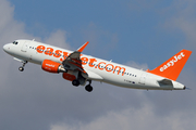 easyJet Airbus A320-214 (G-EZWP) at  Barcelona - El Prat, Spain