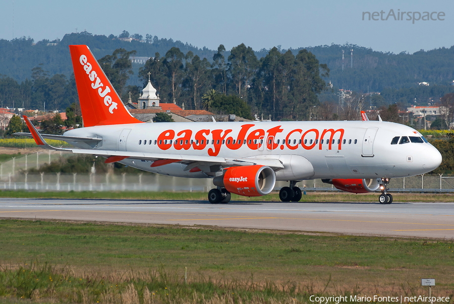 easyJet Airbus A320-214 (G-EZWP) | Photo 101688
