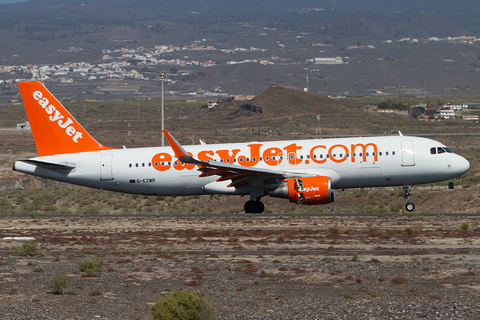 easyJet Airbus A320-214 (G-EZWR) at  Tenerife Sur - Reina Sofia, Spain