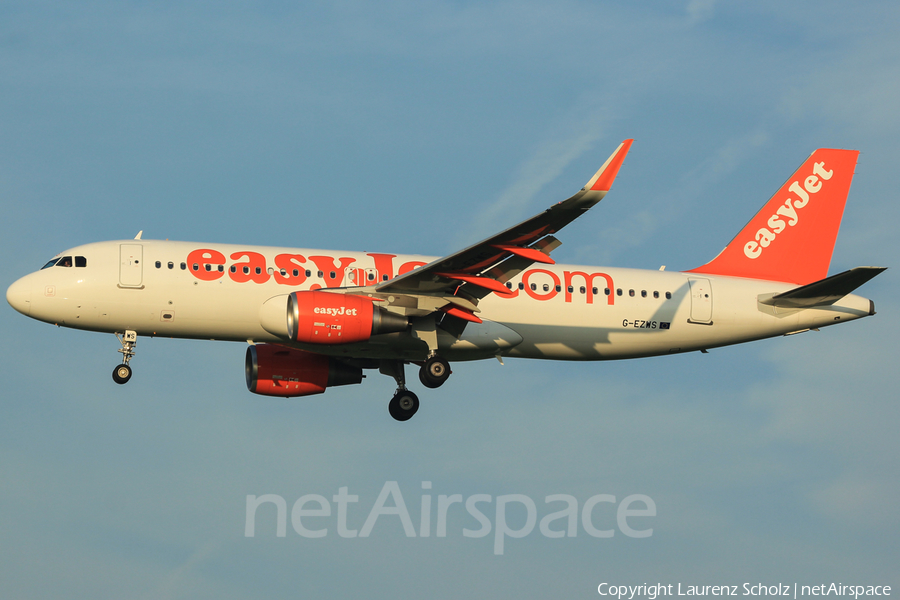 easyJet Airbus A320-214 (G-EZWS) | Photo 63458
