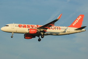 easyJet Airbus A320-214 (G-EZWS) at  Amsterdam - Schiphol, Netherlands