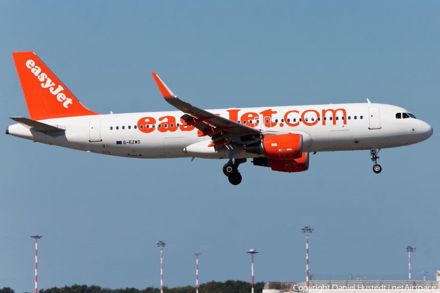 easyJet Airbus A320-214 (G-EZWS) | Photo 476461