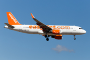 easyJet Airbus A320-214 (G-EZWS) at  Tenerife Sur - Reina Sofia, Spain